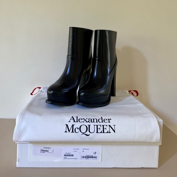 Alexander McQueen Black platform Ankle Boots US8 - Picture 8 of 16